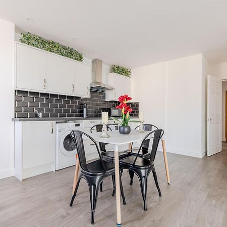 Boutique Vertigo Apartment Central Kingston/London Kingston upon Thames  Dış mekan fotoğraf