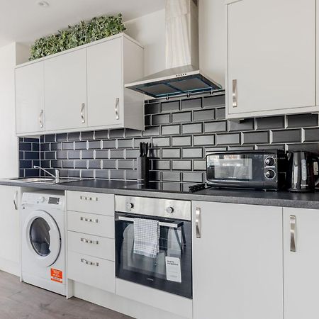 Boutique Vertigo Apartment Central Kingston/London Kingston upon Thames  Dış mekan fotoğraf